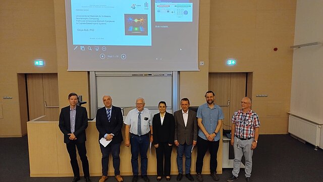 zdjęcie komisji oraz dr Gisya Abdi